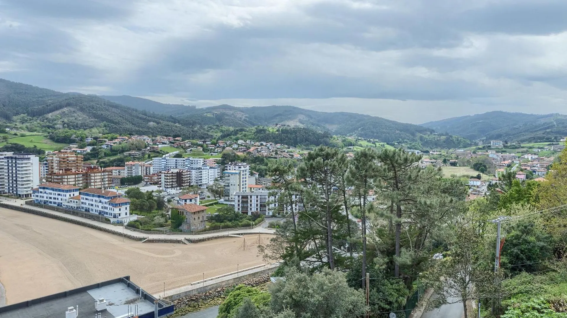 Coast & Beach View Parking Bakio