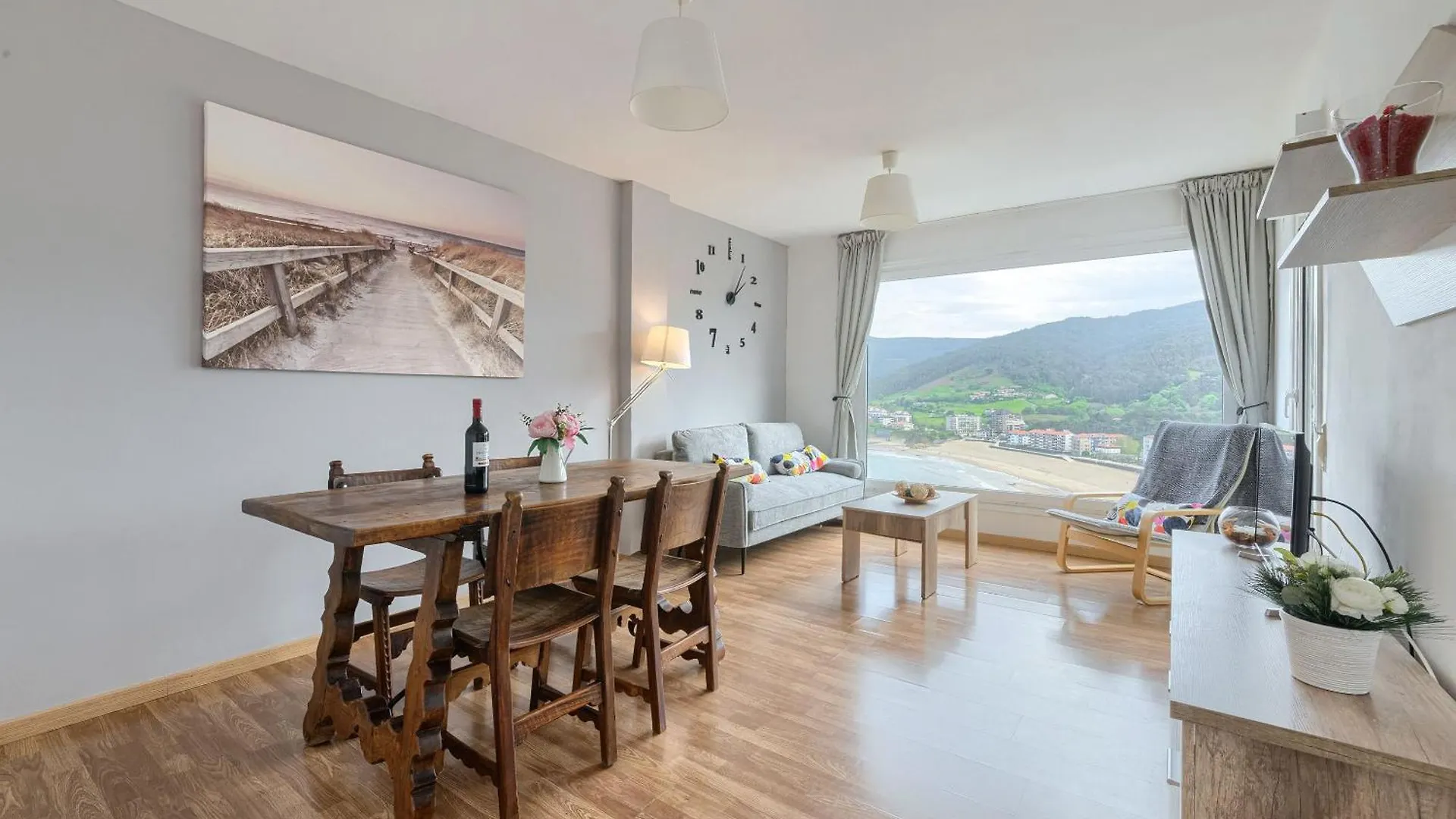 Coast & Beach View Parking Bakio 0*,  Spanje